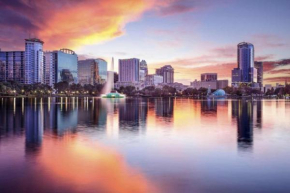 Enjoy a Holiday of a Lifetime in a Luxury Home on Paradise Palms Resort, Orlando Townhome 2822